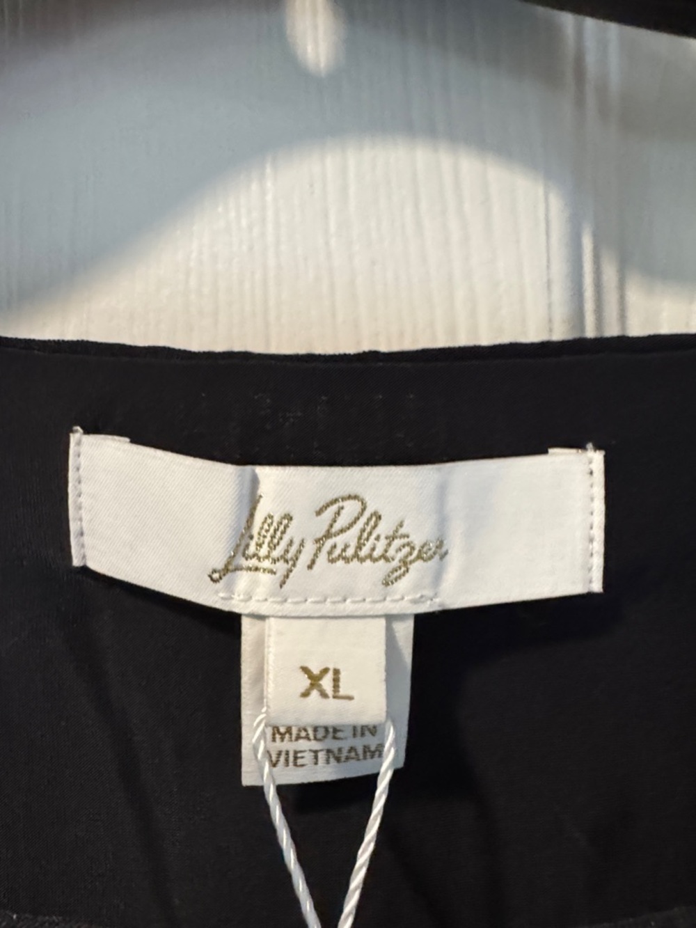 NEW Lilly Pulitzer Black Sequin Puff-Sleeve Top- XL - Picture 3 of 8